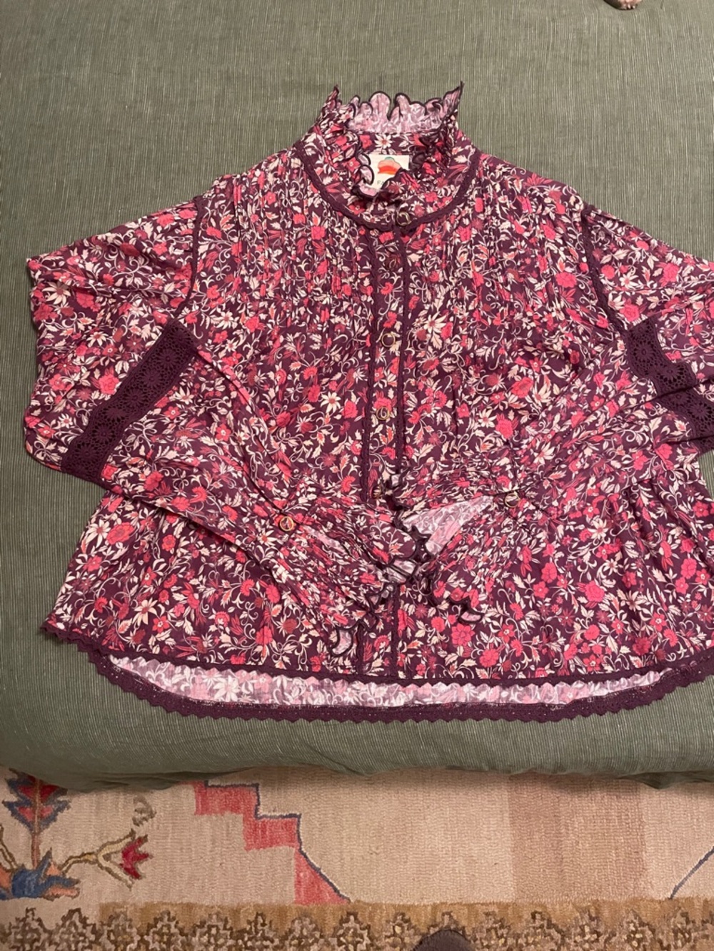 Farm Rio Blouse - Picture 4 of 8